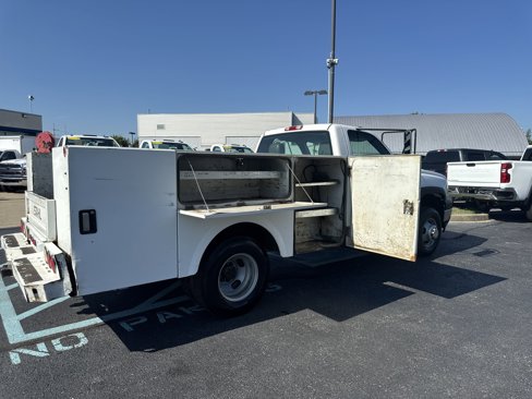 Used 2006 Chevrolet Silverado 3500 2WD Regular Cab image 4