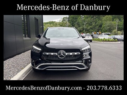 Used 2025 Mercedes-Benz GLA 250 4MATIC image 1