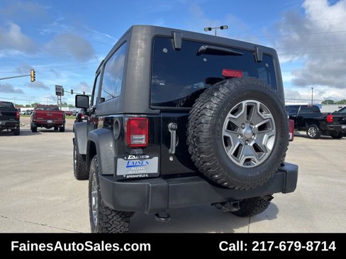 Used 2016 Jeep Wrangler Rubicon w/ Power Convenience Group image 13