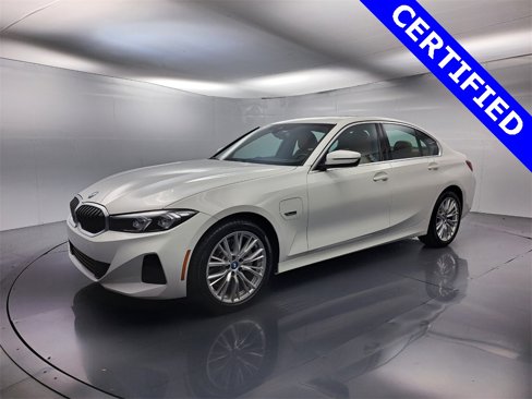 Certified 2023 BMW 330e w/ Driving Assistance Package image 7