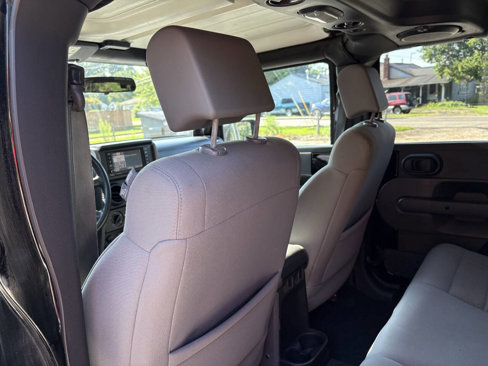 Used 2008 Jeep Wrangler Unlimited Rubicon w/ PWR Convenience Group image 22