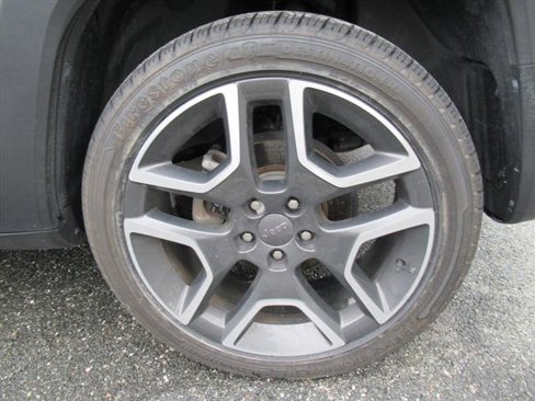 Used 2021 Jeep Renegade Sport image 4
