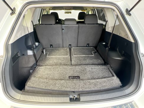 Used 2021 Volkswagen Tiguan S image 32