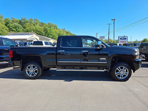 Used 2016 Chevrolet Silverado 2500 High Country w/ High Country Premium Package image 13