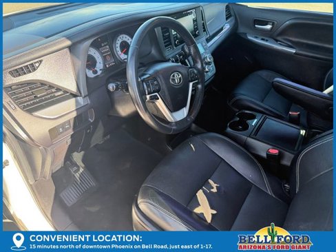 Used 2019 Toyota Sienna SE image 23