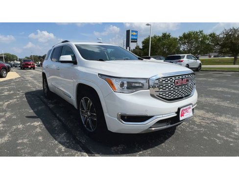 Used 2017 GMC Acadia Denali w/ Technology Package image 2