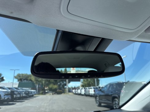 Used 2017 Toyota Prius Four image 19