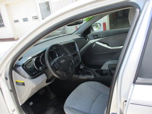 Used 2013 Kia Optima LX w/ Convenience Pkg image 9