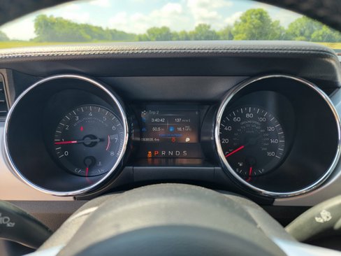 Used 2017 Ford Mustang Premium image 17