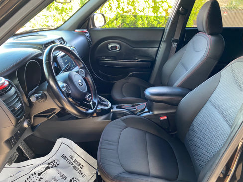 Used 2015 Kia Soul + image 27