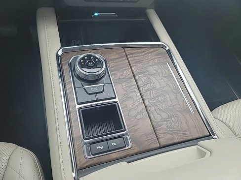 Used 2020 Ford Expedition Platinum image 17