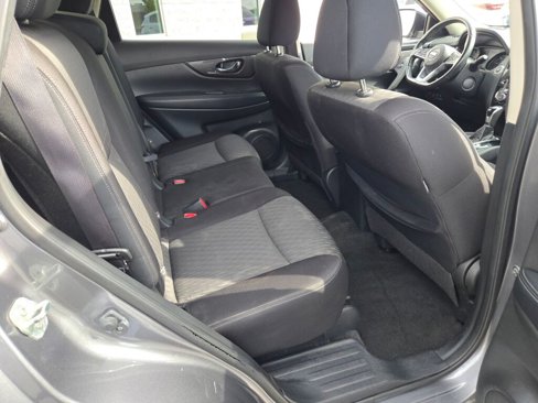 Used 2019 Nissan Rogue SV w/ Sun & Sound Touring Package image 6