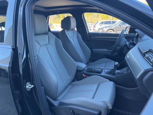 New 2025 Audi Q3 2.0T Premium image 21