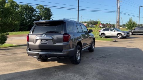 Used 2013 Toyota 4Runner SR5 image 6