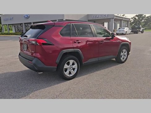 Used 2020 Toyota RAV4 XLE image 21