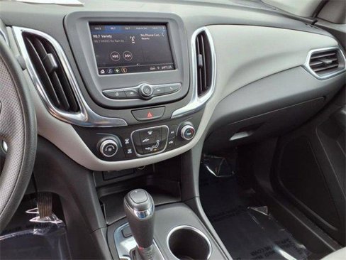 Used 2021 Chevrolet Equinox LS w/ LS Convenience Package image 6