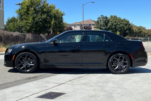 Used 2022 Chrysler 300 S image 7