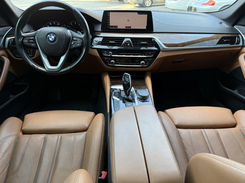 Used 2019 BMW 530i w/ Luxury Package image 12