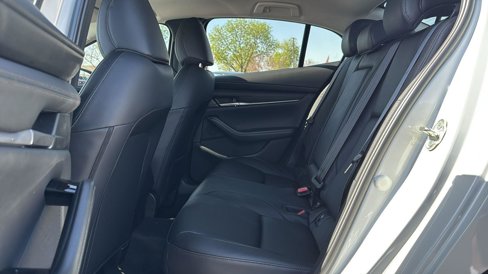 Used 2025 MAZDA MAZDA3 s image 21