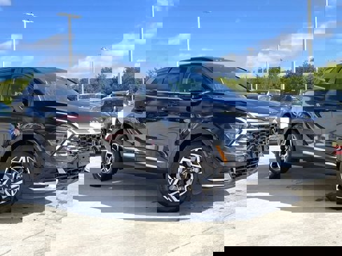 Used 2024 Kia Sportage LX image 6