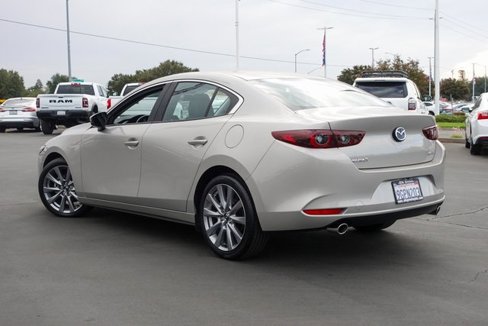 Used 2023 MAZDA MAZDA3 s image 2