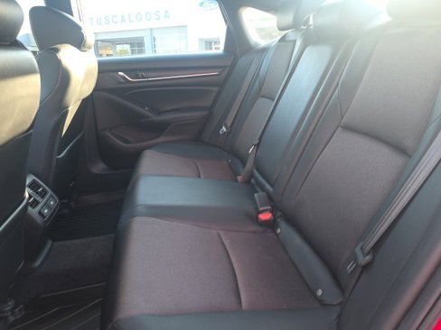 Used 2021 Honda Accord Sport image 10