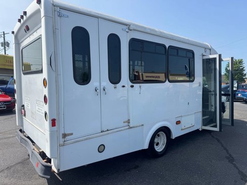 Used 2014 Ford E-450 and Econoline 450 Super Duty w/ Shuttle Bus Prep Package image 4