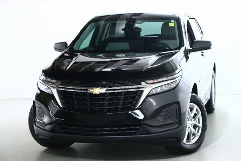 Used 2022 Chevrolet Equinox LS image 3
