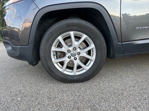 Used 2017 Jeep Cherokee Latitude w/ Safety/Convenience Group image 26