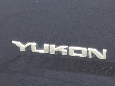 Used 2019 GMC Yukon SLE w/ SLE Value Package image 29