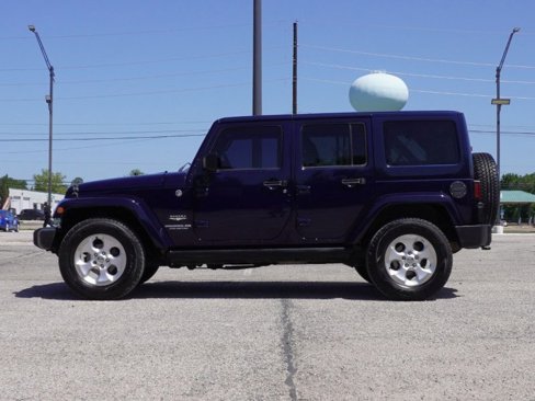 Used 2013 Jeep Wrangler Unlimited Sahara w/ Connectivity Group image 2