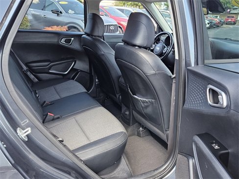 Used 2020 Kia Soul EX image 16