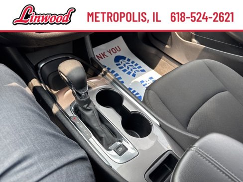 Used 2024 Chevrolet Malibu LT image 19