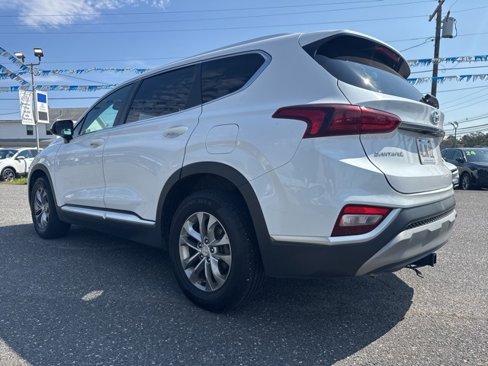 Used 2019 Hyundai Santa Fe SE image 5