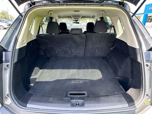 Used 2023 Nissan Rogue S image 24