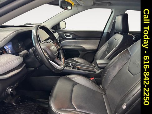 Used 2022 Jeep Compass Latitude w/ Sun and Sound Group image 6