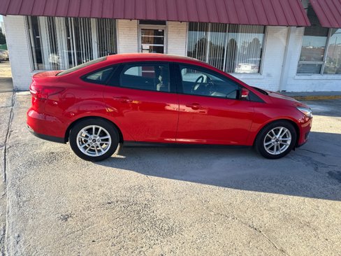 Used 2015 Ford Focus SE image 8