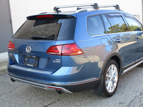 Used 2017 Volkswagen Golf Alltrack SE image 45