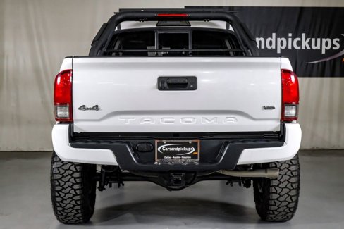 Used 2019 Toyota Tacoma SR w/ SR Convenience Package image 9