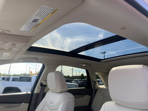 Used 2022 Cadillac XT5 Premium Luxury image 13