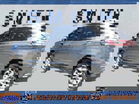 Used 2022 Ford Edge SE image 19