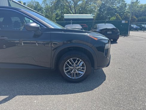 Used 2024 Nissan Rogue S image 15