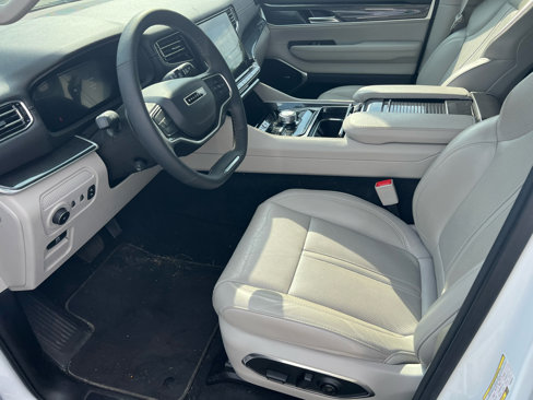 Used 2023 Jeep Wagoneer 4WD w/ Premium Group I image 8