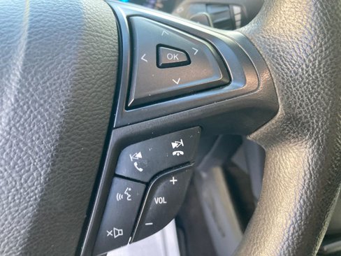 Used 2016 Ford Edge SE image 43