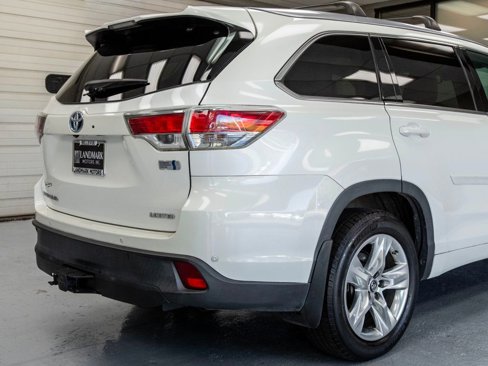 Used 2016 Toyota Highlander Limited image 37