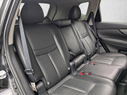 Used 2016 Nissan Rogue SL w/ SL Premium Package image 17