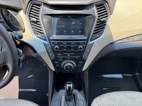 Used 2017 Hyundai Santa Fe Sport image 16