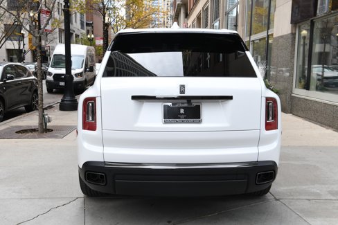 Used 2024 Rolls-Royce Cullinan Black Badge image 5
