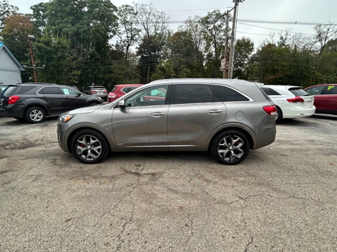 Used 2018 Kia Sorento SX image 4