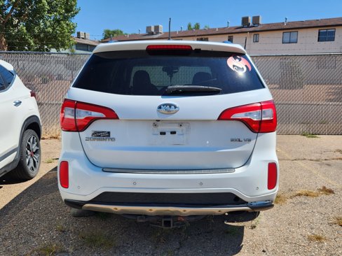 Used 2015 Kia Sorento SX image 3